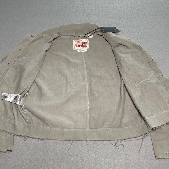 Levi’s Signature Women’s Trucker Jean Jacket Size Medium Gray Wash Denim NWT - Picture 11 of 16